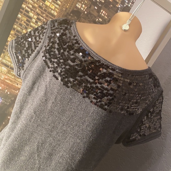 AERIE - grey short slv sweater w black sequins around the neck & shoulders - M - Picture 15 of 16